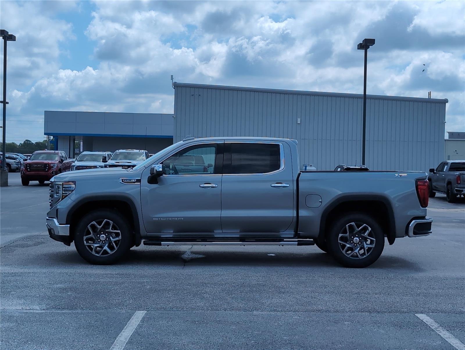 2026 Gmc Sierra 1500 SLT photo 6