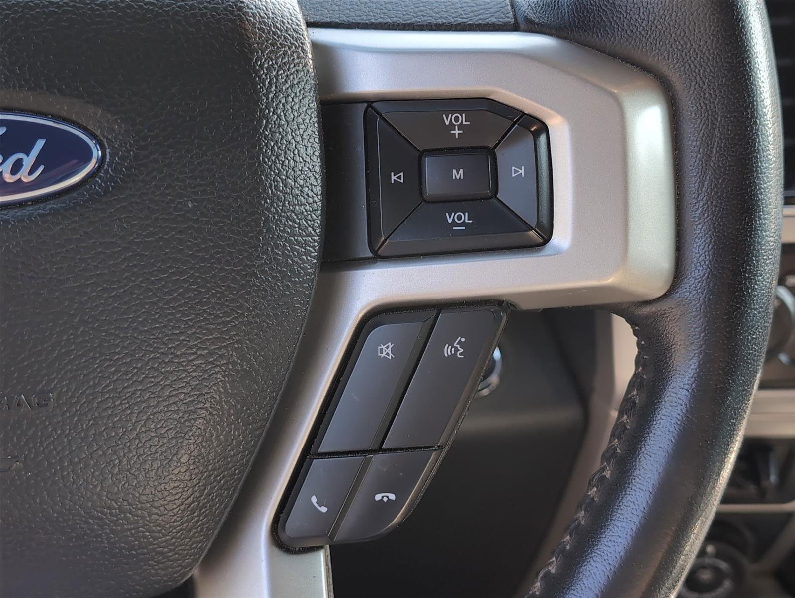 2022 Ford F-250 Lariat photo 20