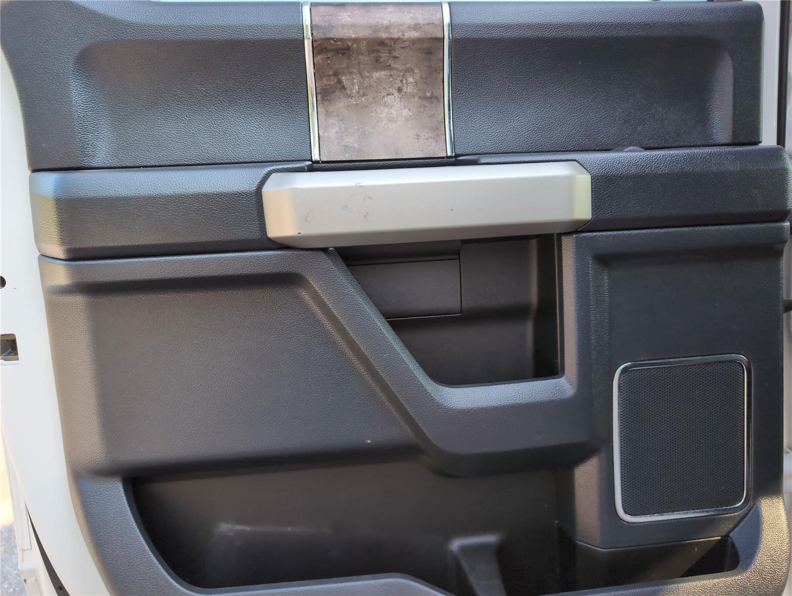2022 Ford F-250 Lariat photo 27