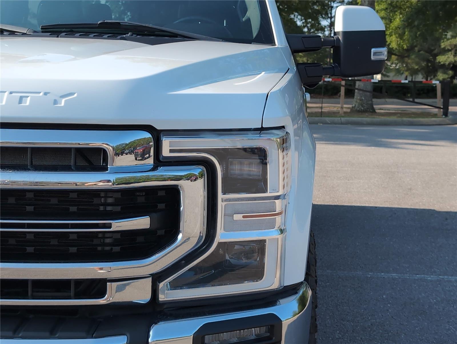 2022 Ford F-250 Lariat photo 32