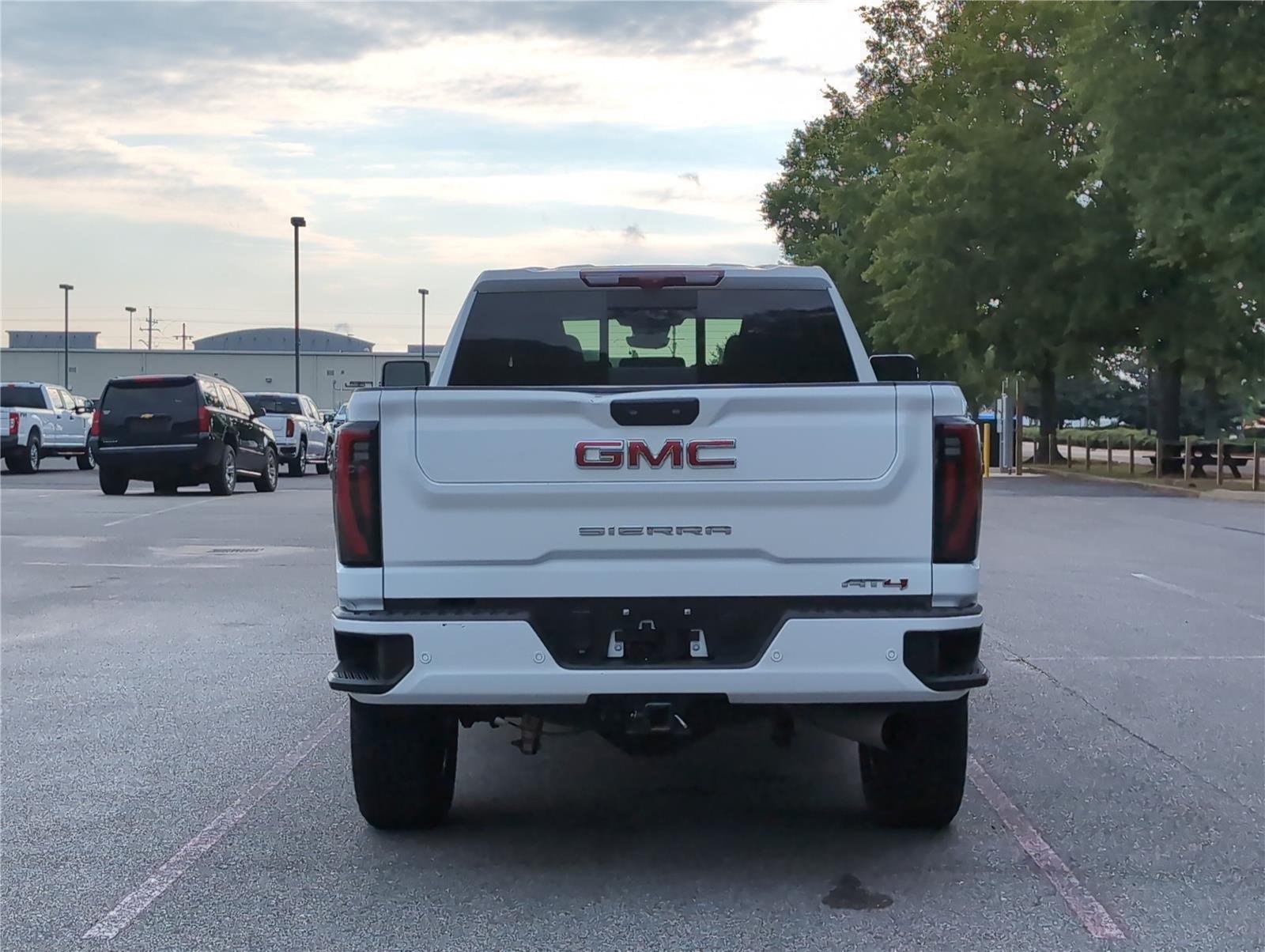 2024 Gmc Sierra 2500 HD AT4 photo 4