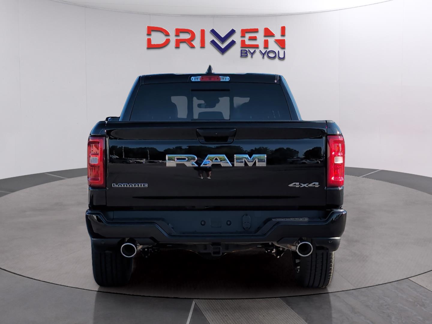 2026 Ram 1500 Laramie photo 3