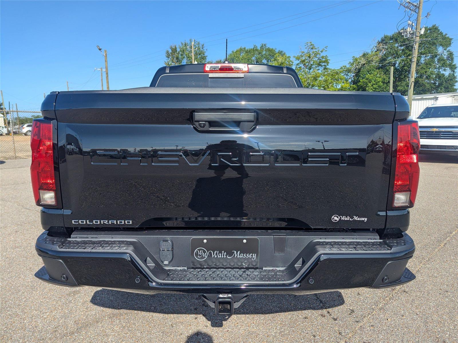 2025 Chevrolet Colorado LT photo 3