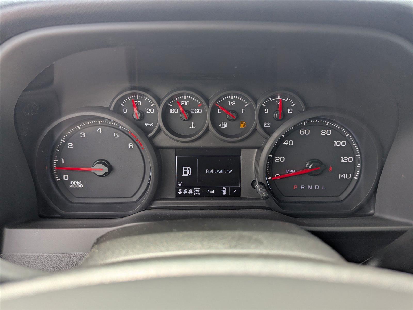 2025 Chevrolet Silverado 2500HD Custom photo 24
