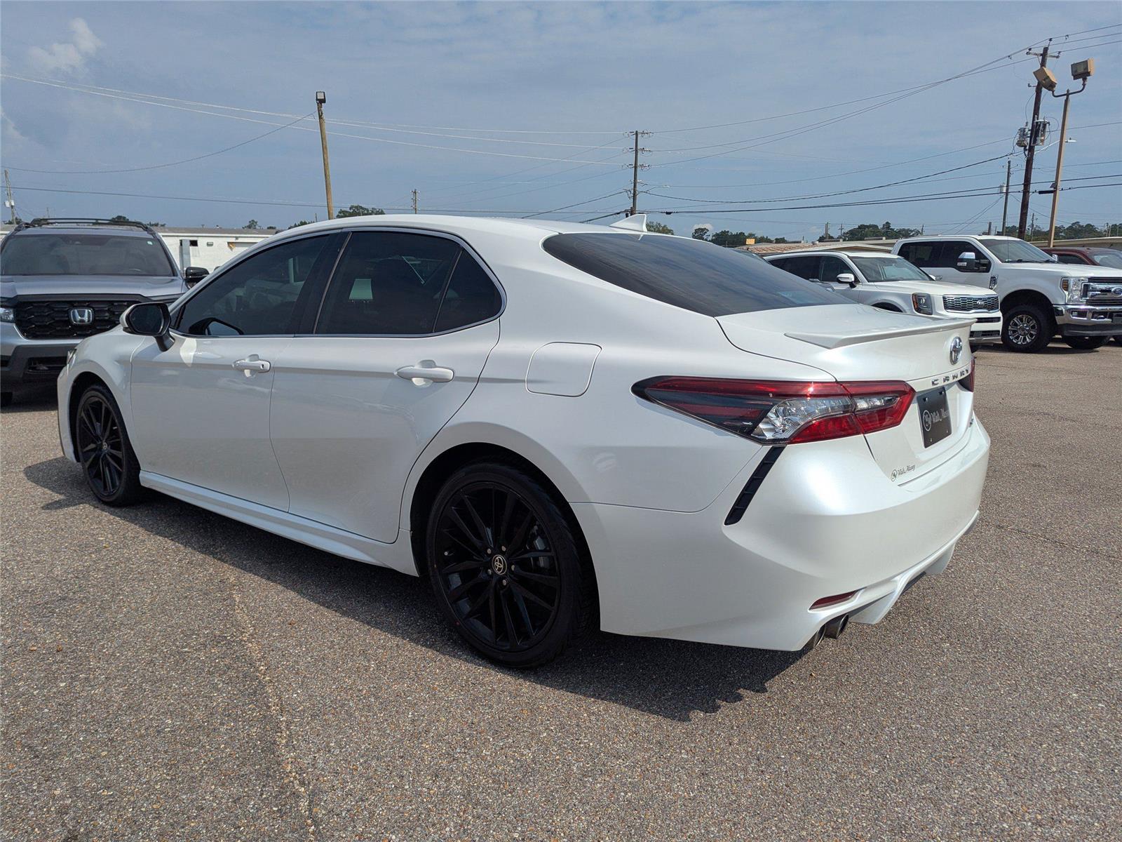 2022 Toyota Camry XSE photo 3