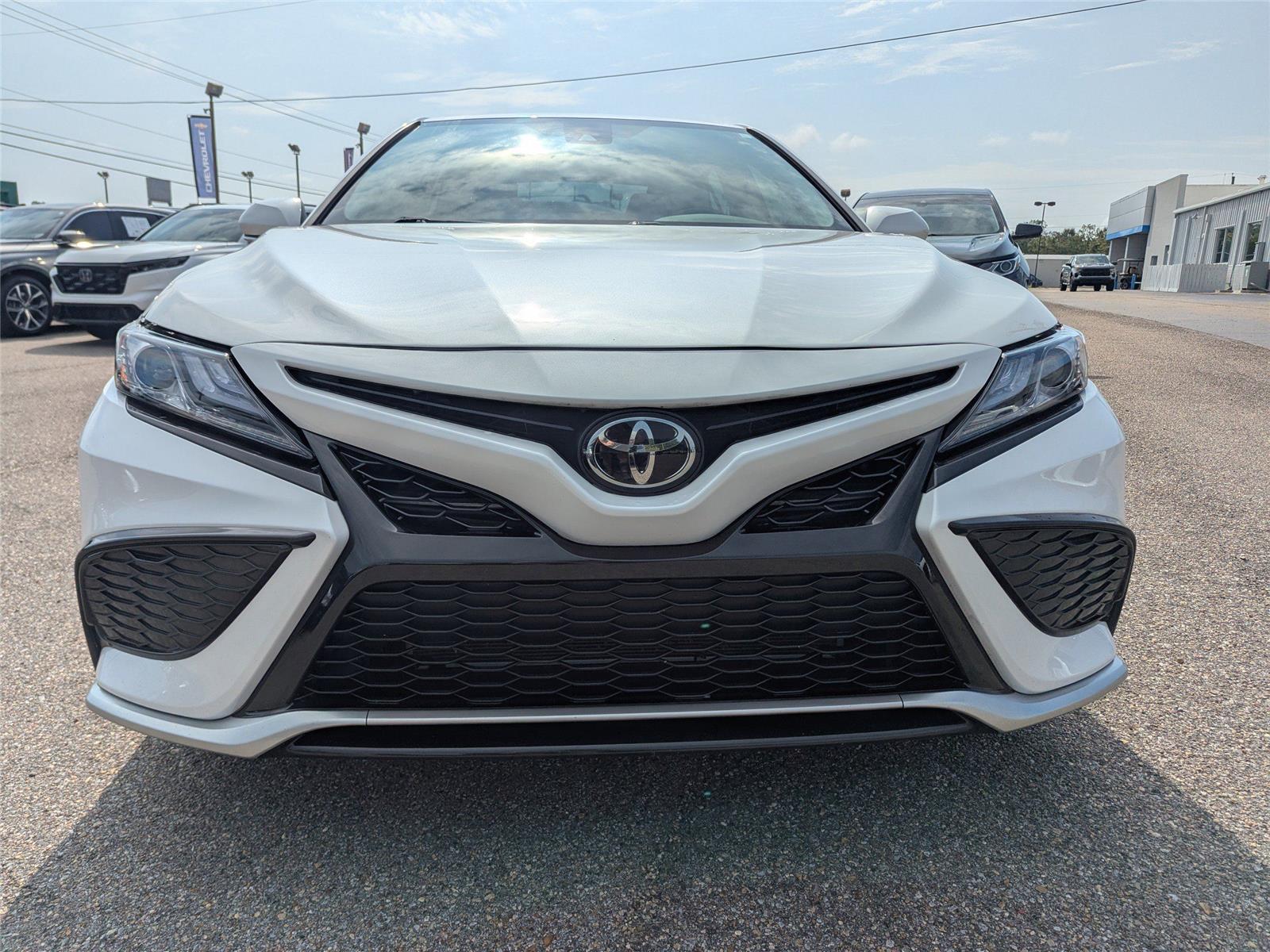 2022 Toyota Camry XSE photo 8