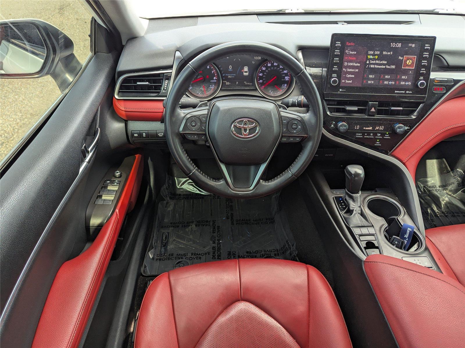 2022 Toyota Camry XSE photo 17