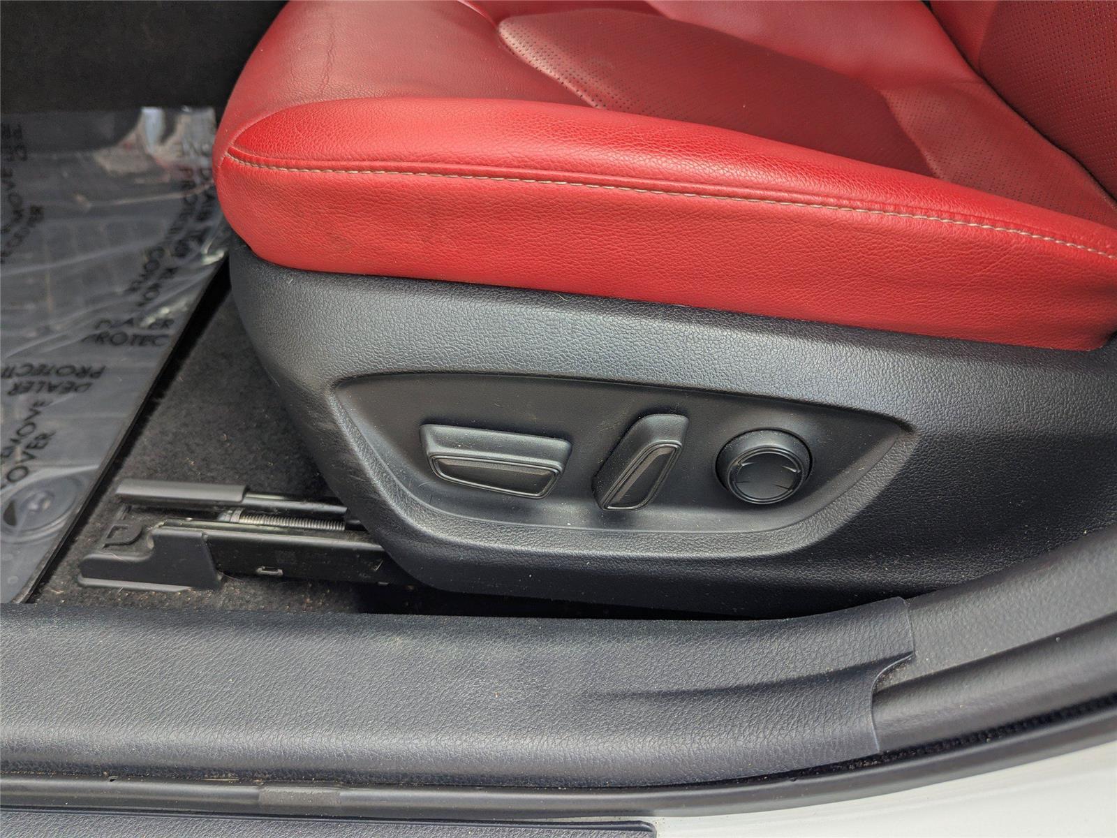 2022 Toyota Camry XSE photo 19