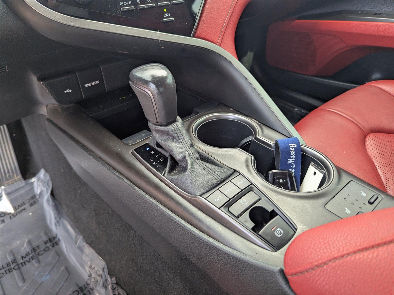 2022 Toyota Camry XSE photo 23