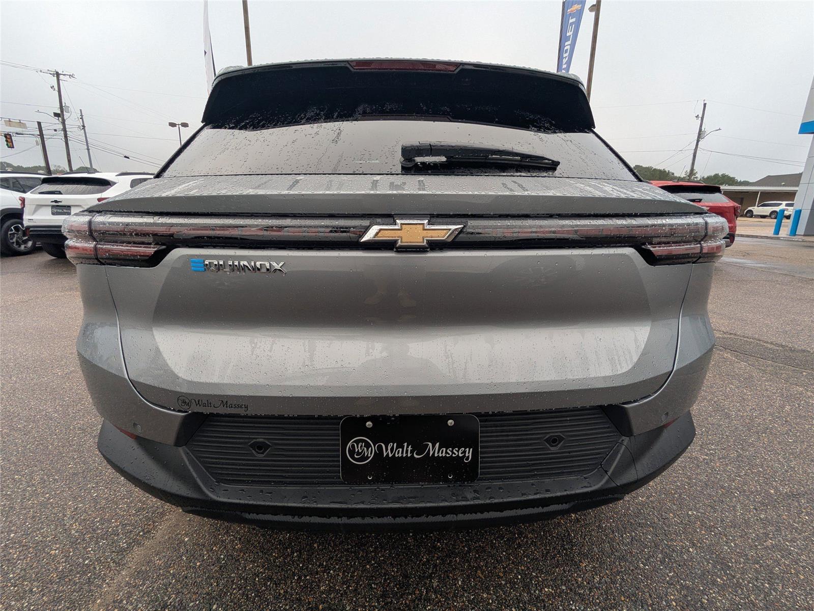 2026 Chevrolet Equinox EV LT photo 4