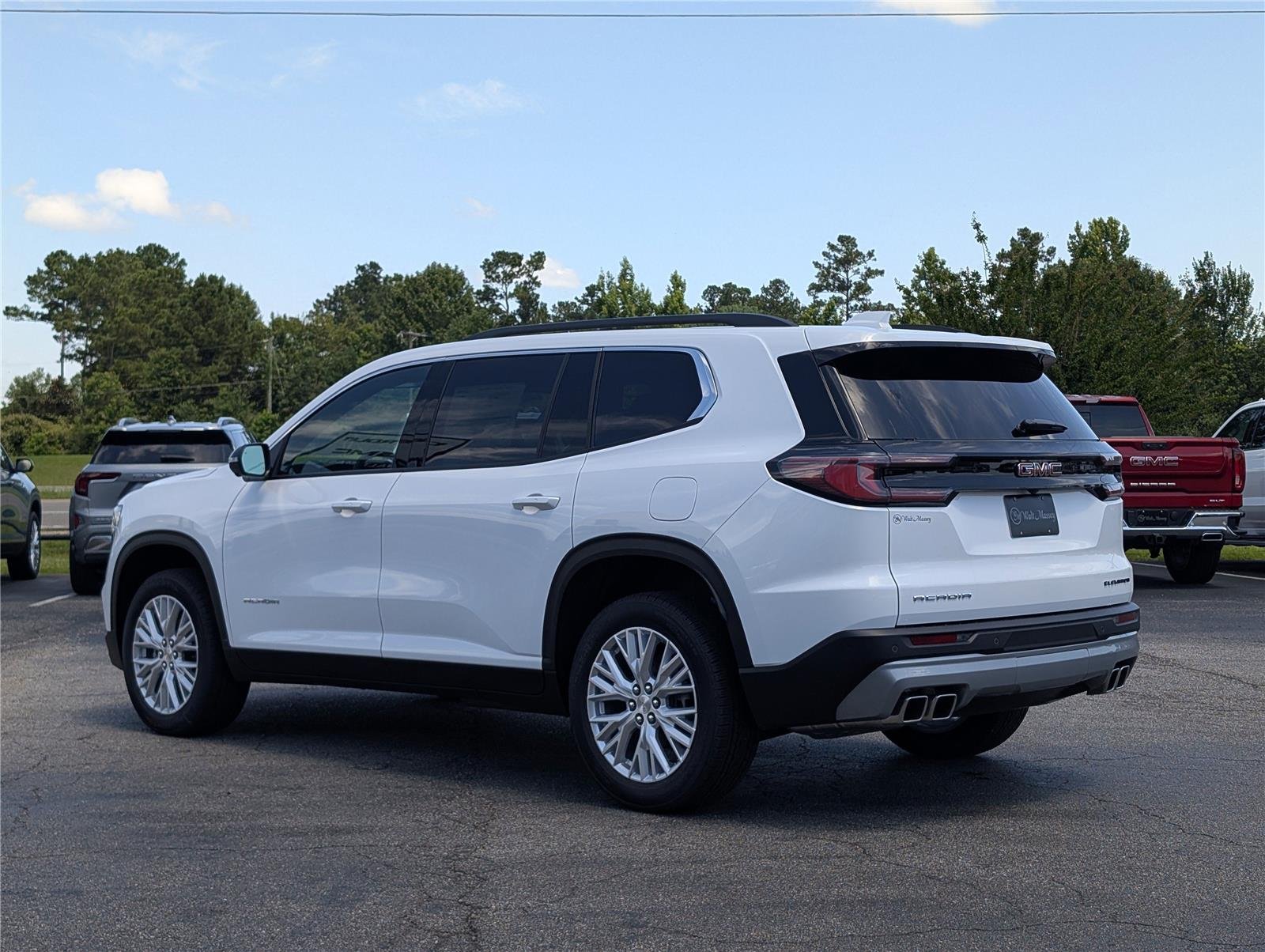 2025 Gmc Acadia Elevation photo 3