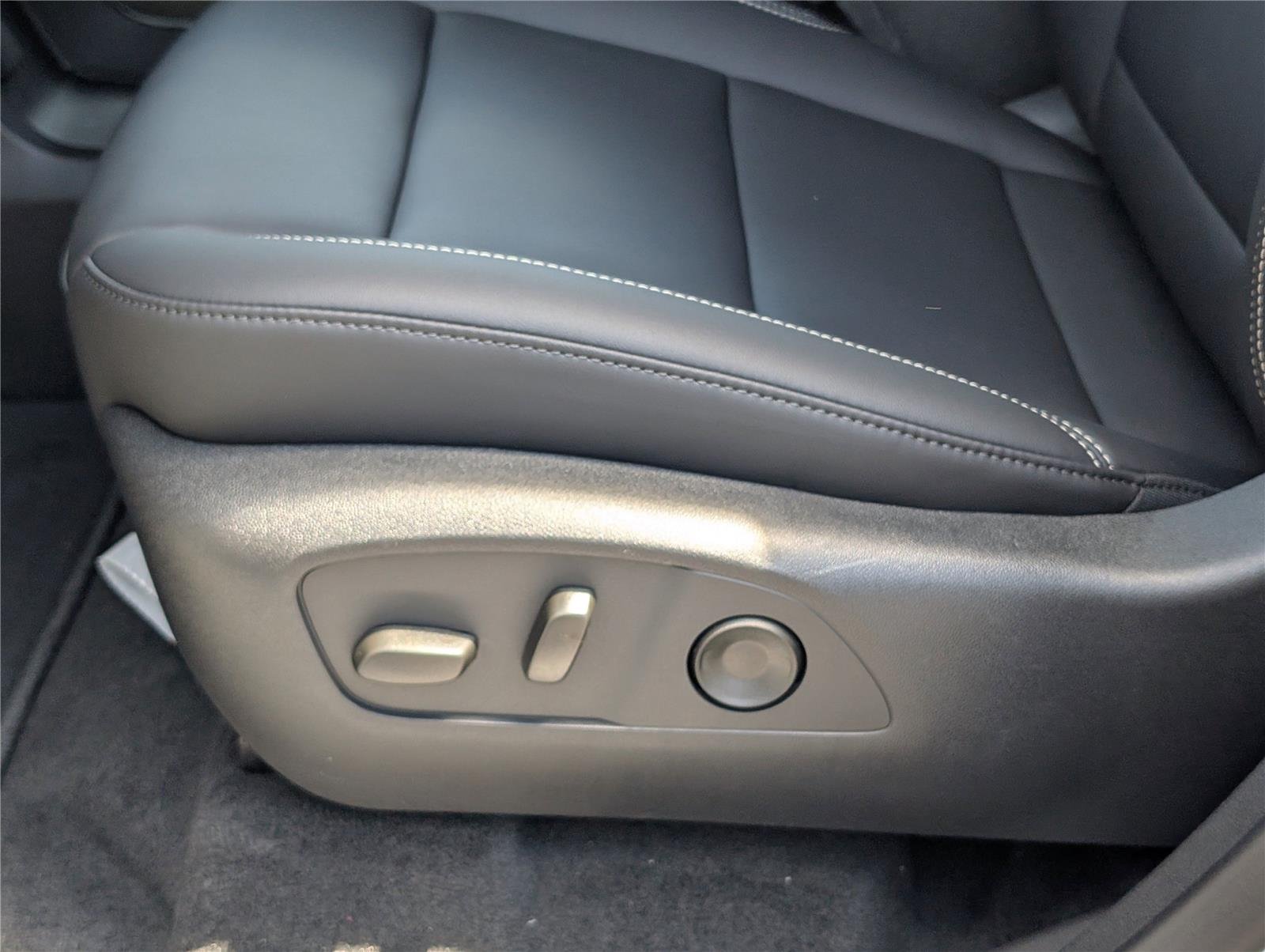 2025 Gmc Acadia Elevation photo 10