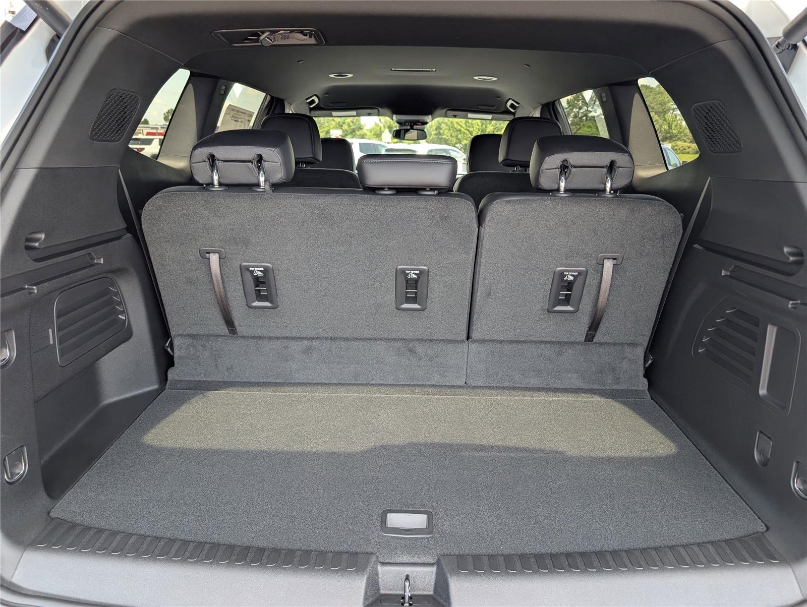 2025 Gmc Acadia Elevation photo 32