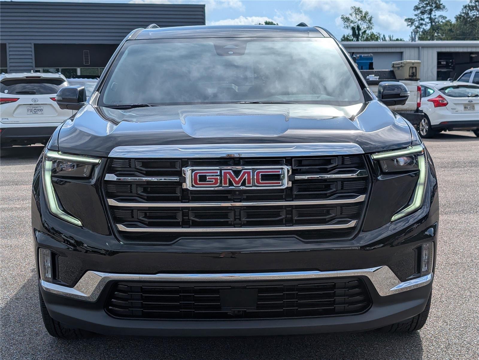 2025 Gmc Acadia Elevation photo 2