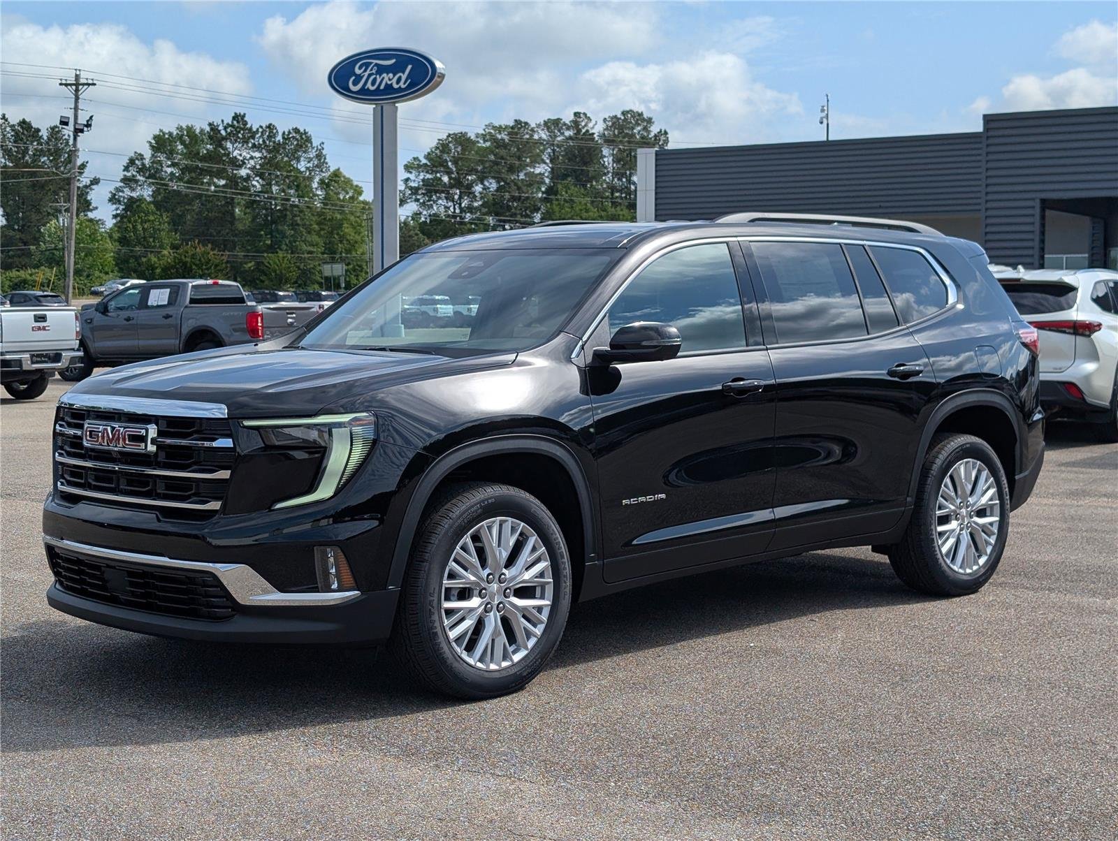 2025 Gmc Acadia Elevation photo 3