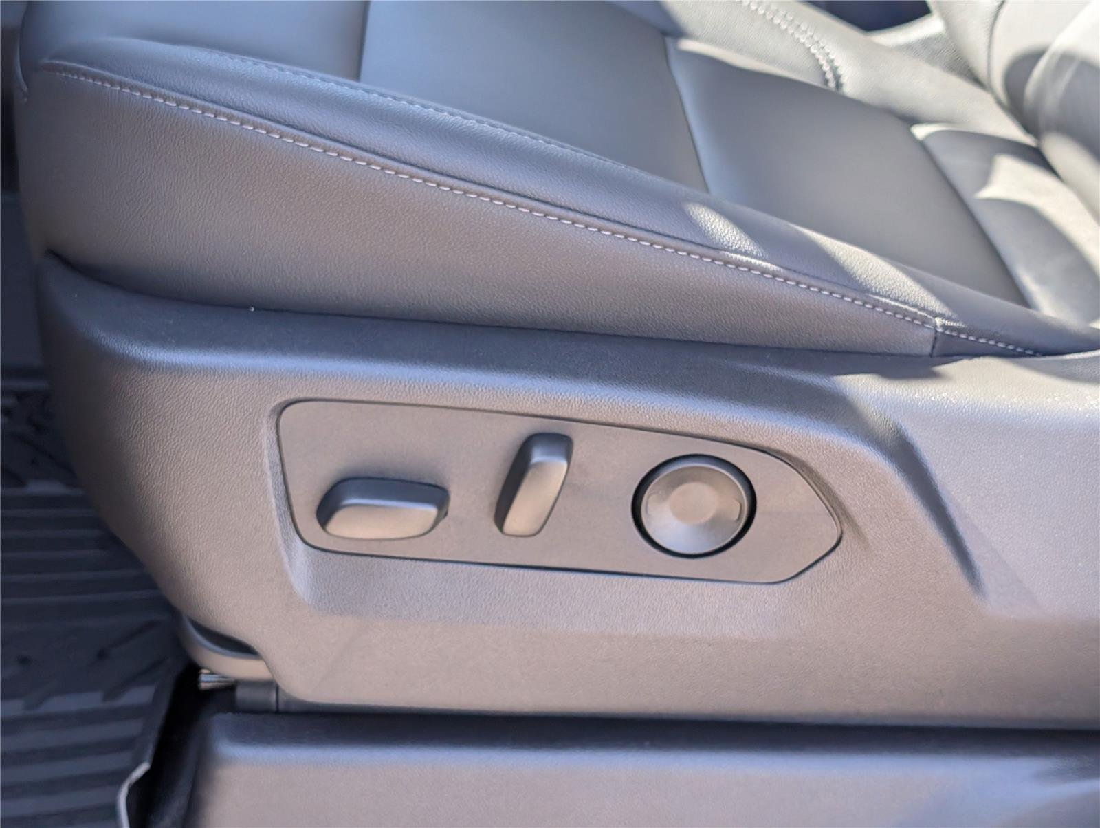 2025 Chevrolet Silverado 1500 LT Trail Boss photo 14