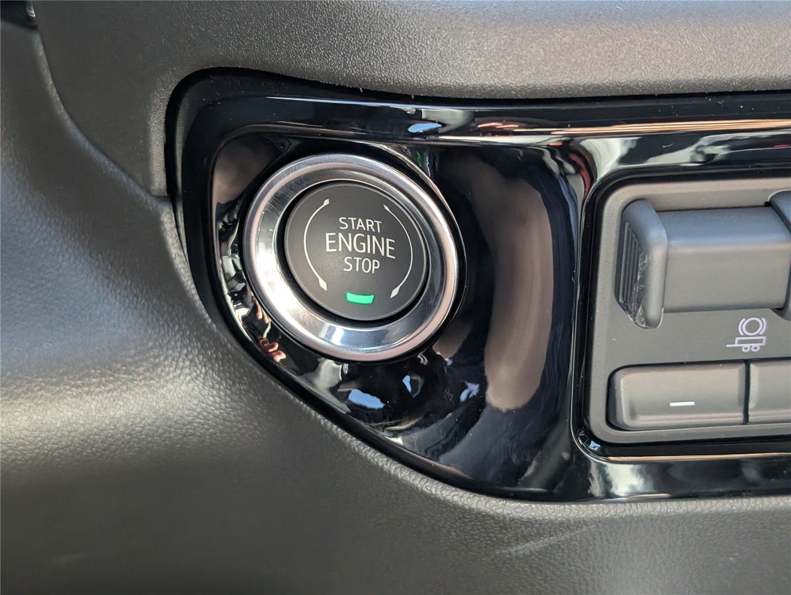 2025 Chevrolet Silverado 1500 LT Trail Boss photo 28
