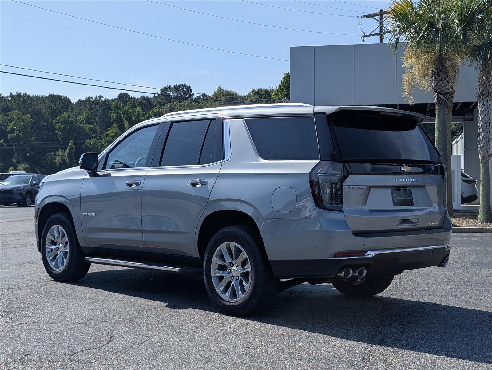 2025 Chevrolet Tahoe Premier photo 3