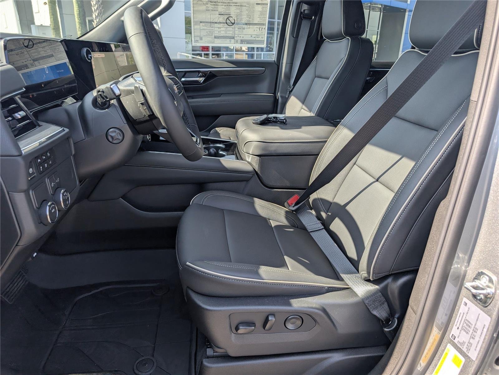 2025 Chevrolet Tahoe Premier photo 10