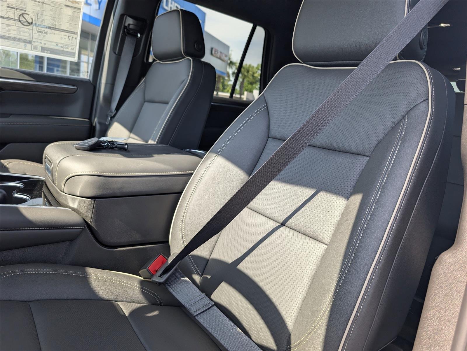 2025 Chevrolet Tahoe Premier photo 12