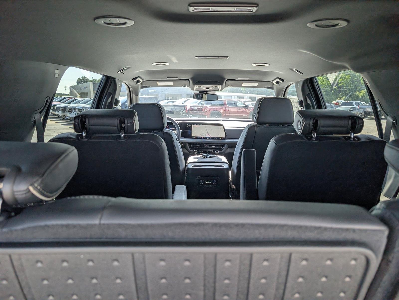2025 Chevrolet Tahoe Premier photo 36