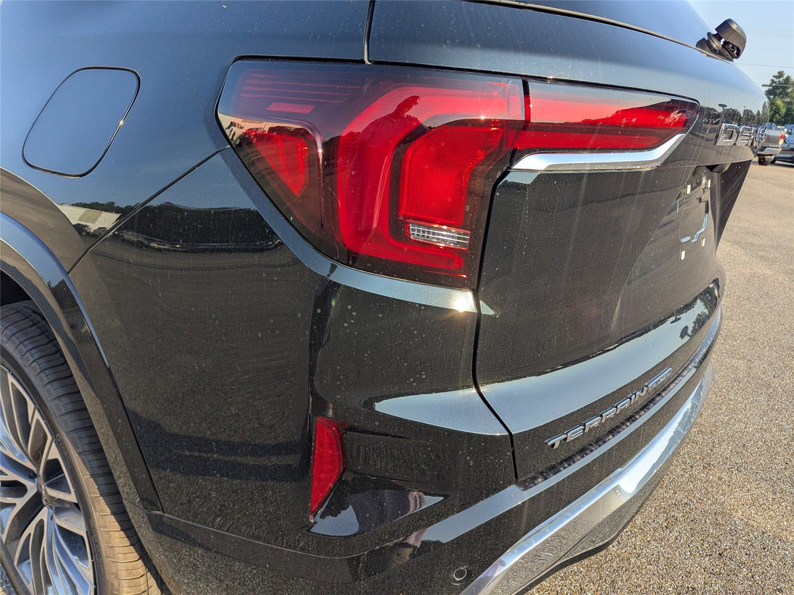 2026 Gmc Terrain Denali photo 21