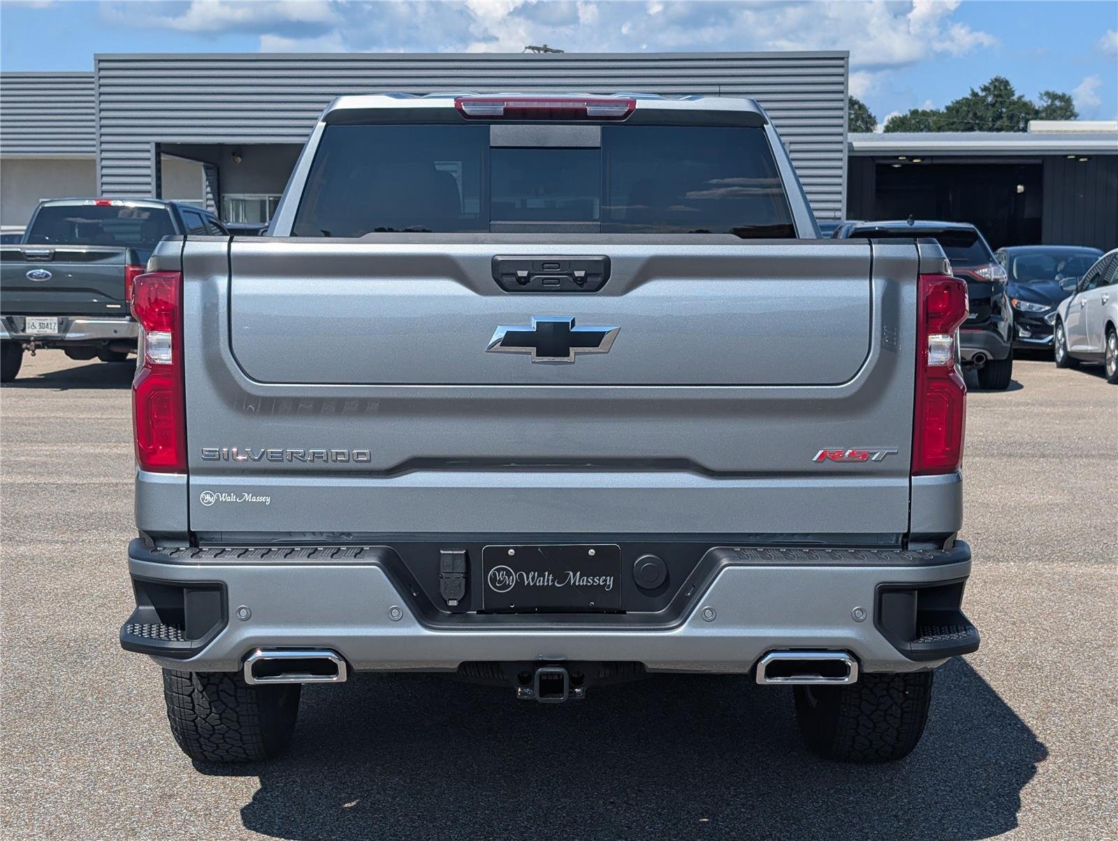 2026 Chevrolet Silverado 1500 RST photo 4