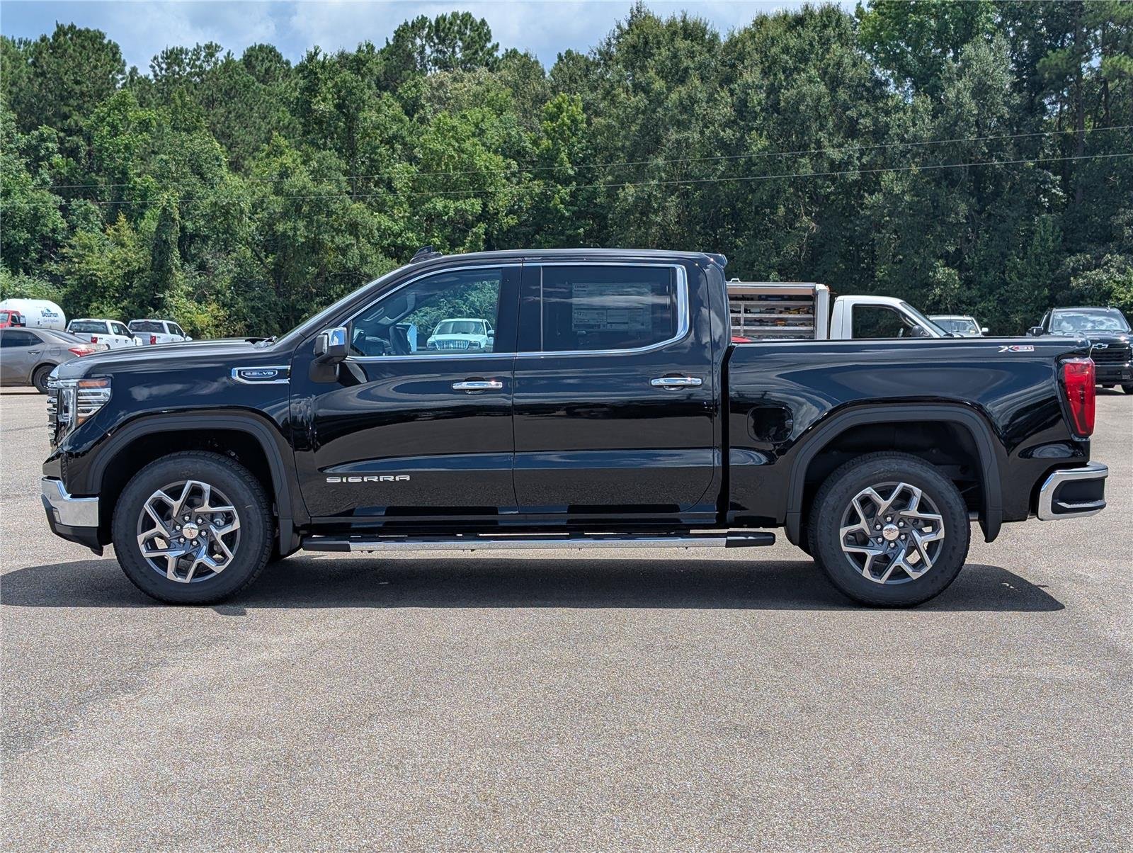 2026 Gmc Sierra 1500 SLT photo 4