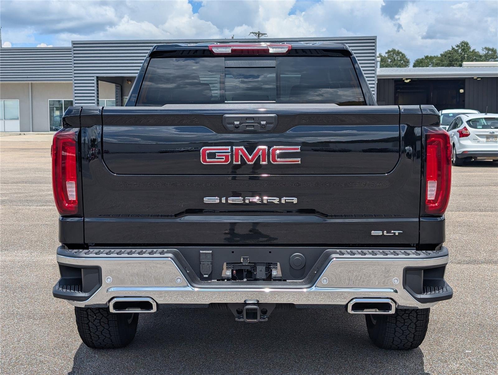2026 Gmc Sierra 1500 SLT photo 6
