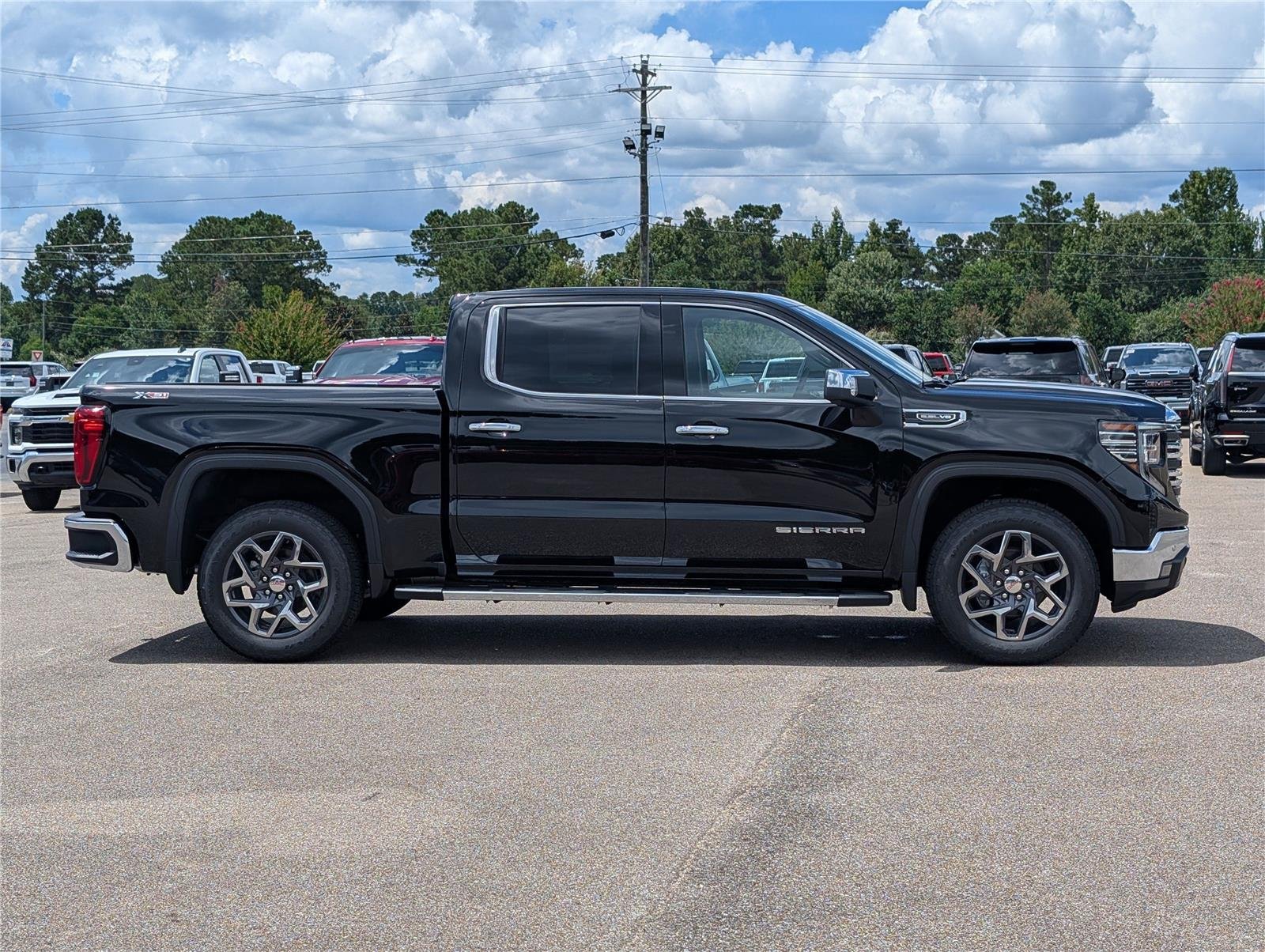 2026 Gmc Sierra 1500 SLT photo 9