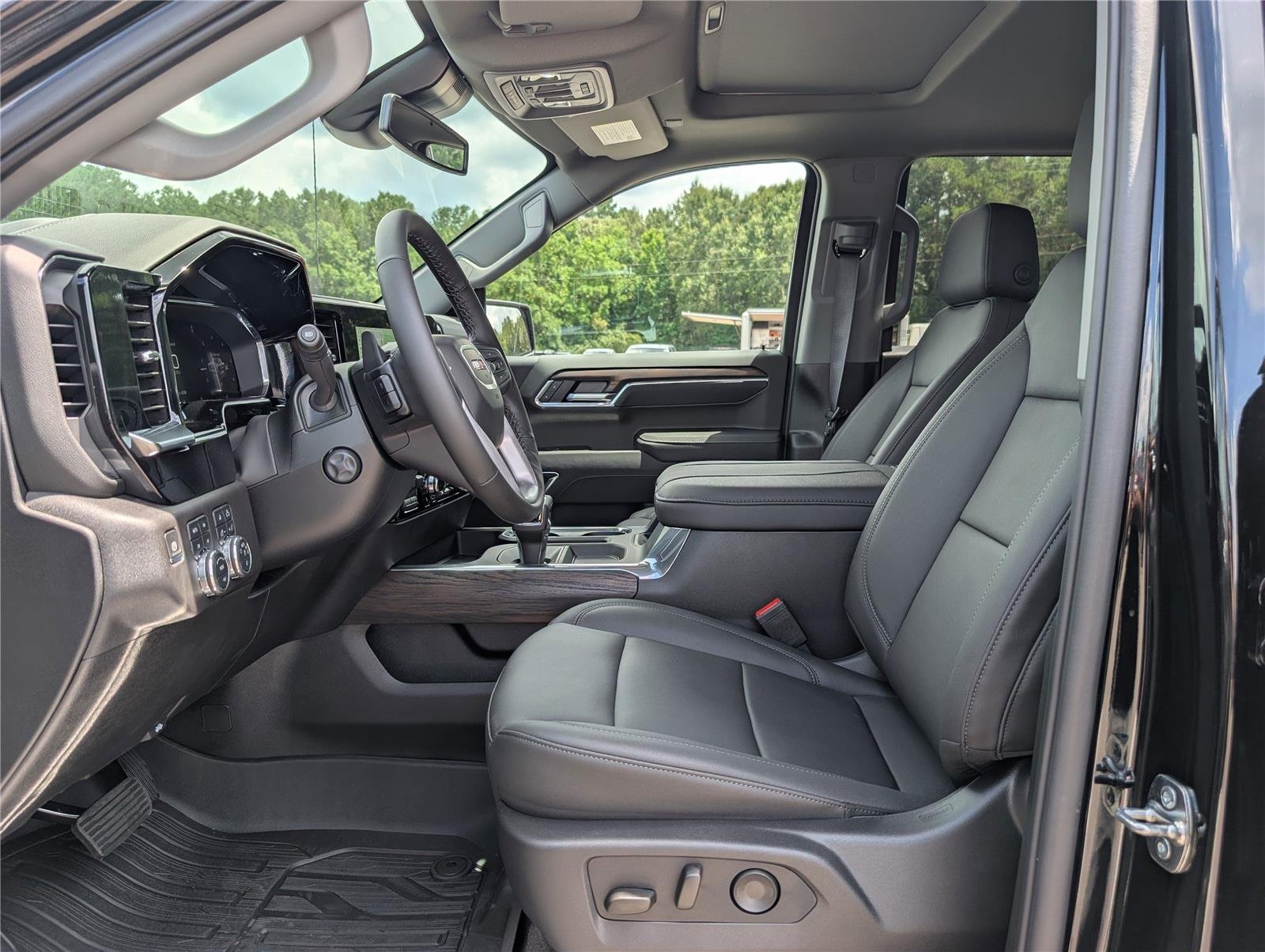 2026 Gmc Sierra 1500 SLT photo 13