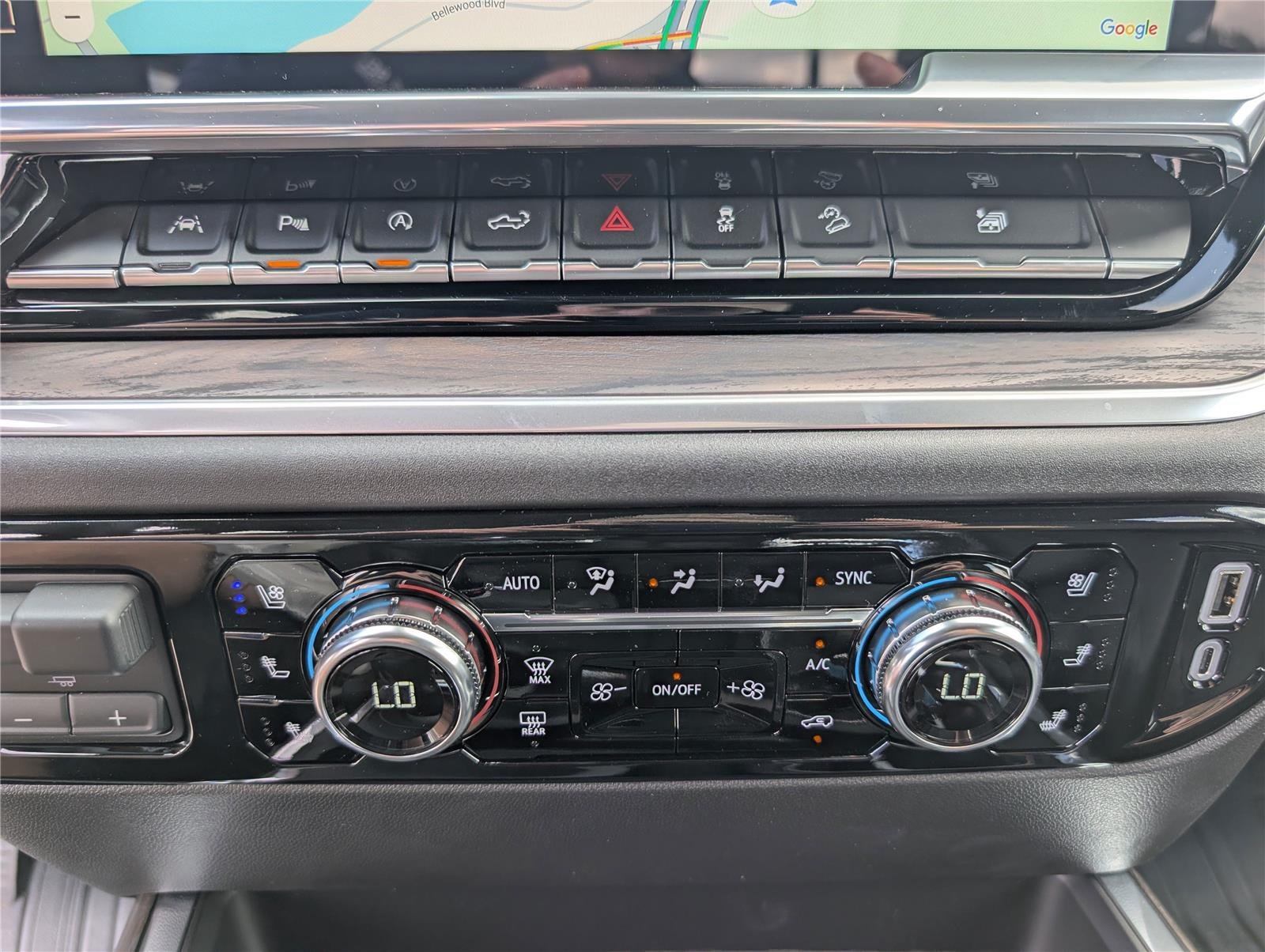 2026 Gmc Sierra 1500 SLT photo 17