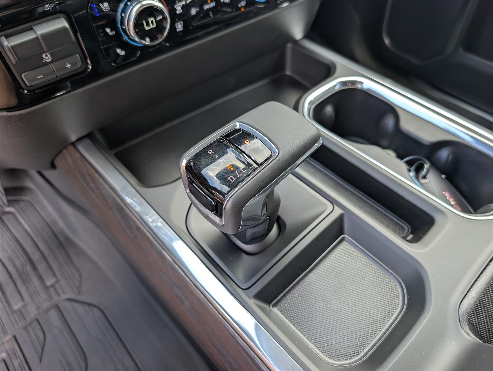2026 Gmc Sierra 1500 SLT photo 19