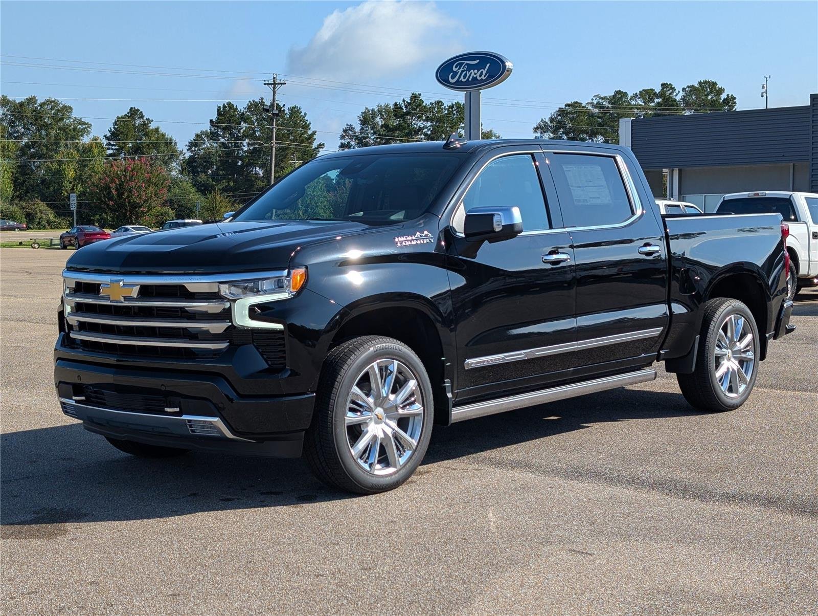 2026 Chevrolet Silverado 1500 High Country photo 2