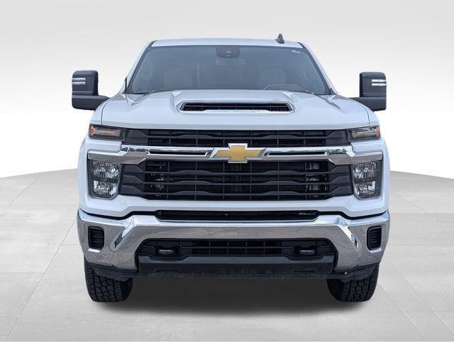 2024 Chevrolet Silverado 3500HD LT photo 8