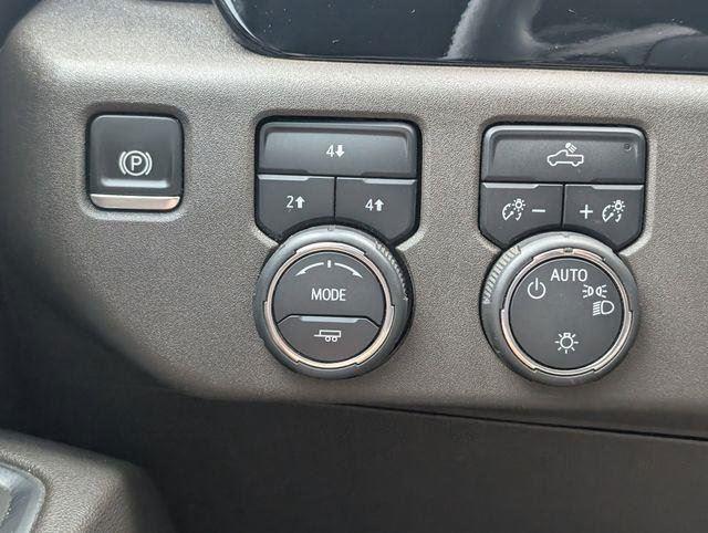 2024 Chevrolet Silverado 3500HD LT photo 24