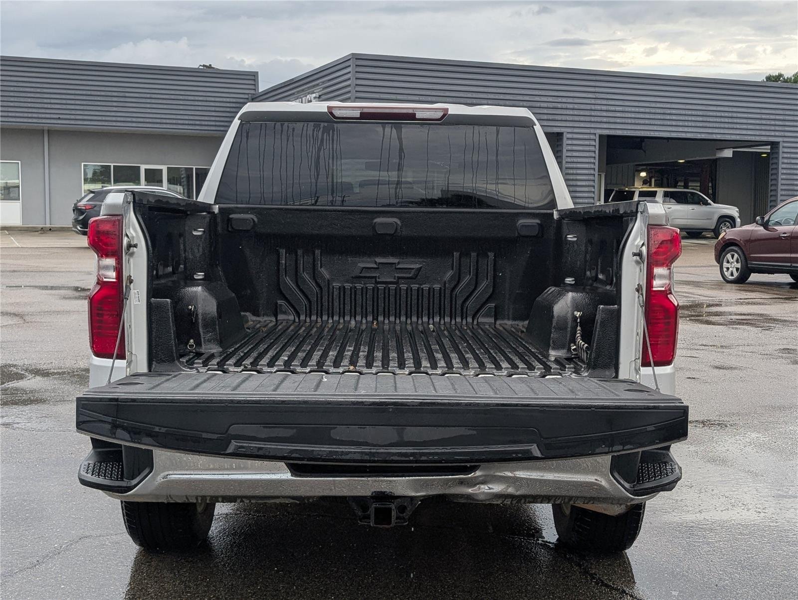 2021 Chevrolet Silverado 1500 LT photo 4