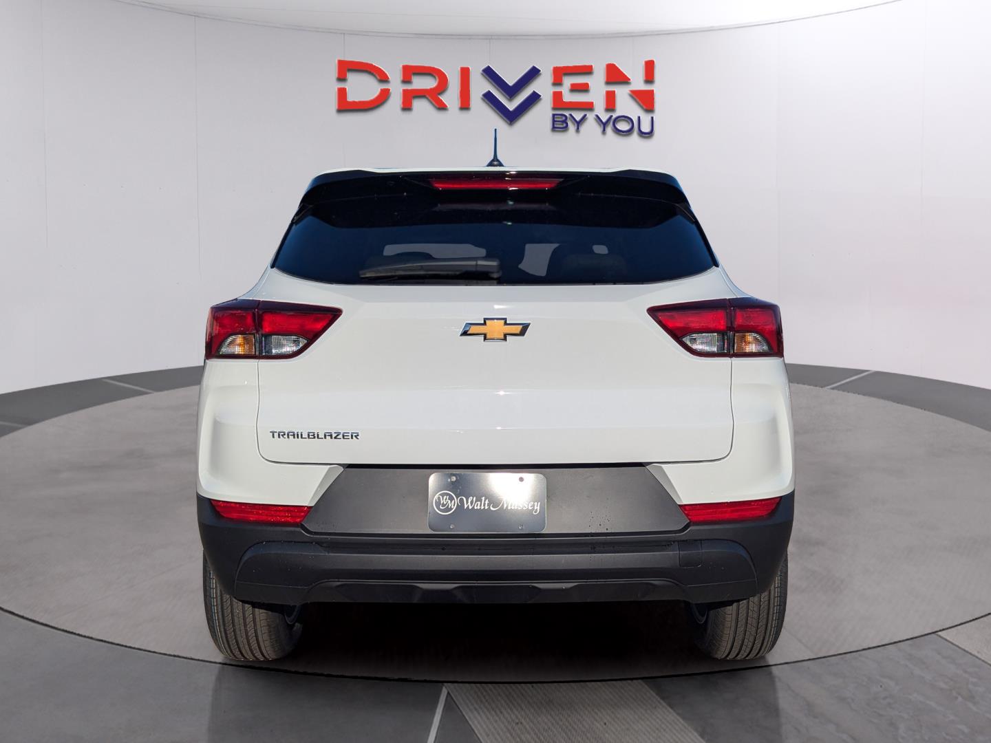 2026 Chevrolet Trailblazer LS photo 4