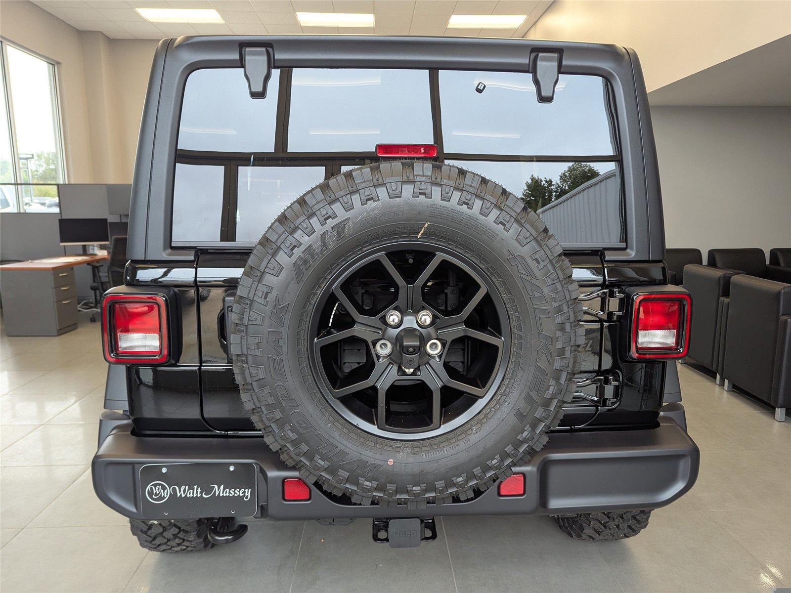 2025 Jeep Wrangler Willys photo 4