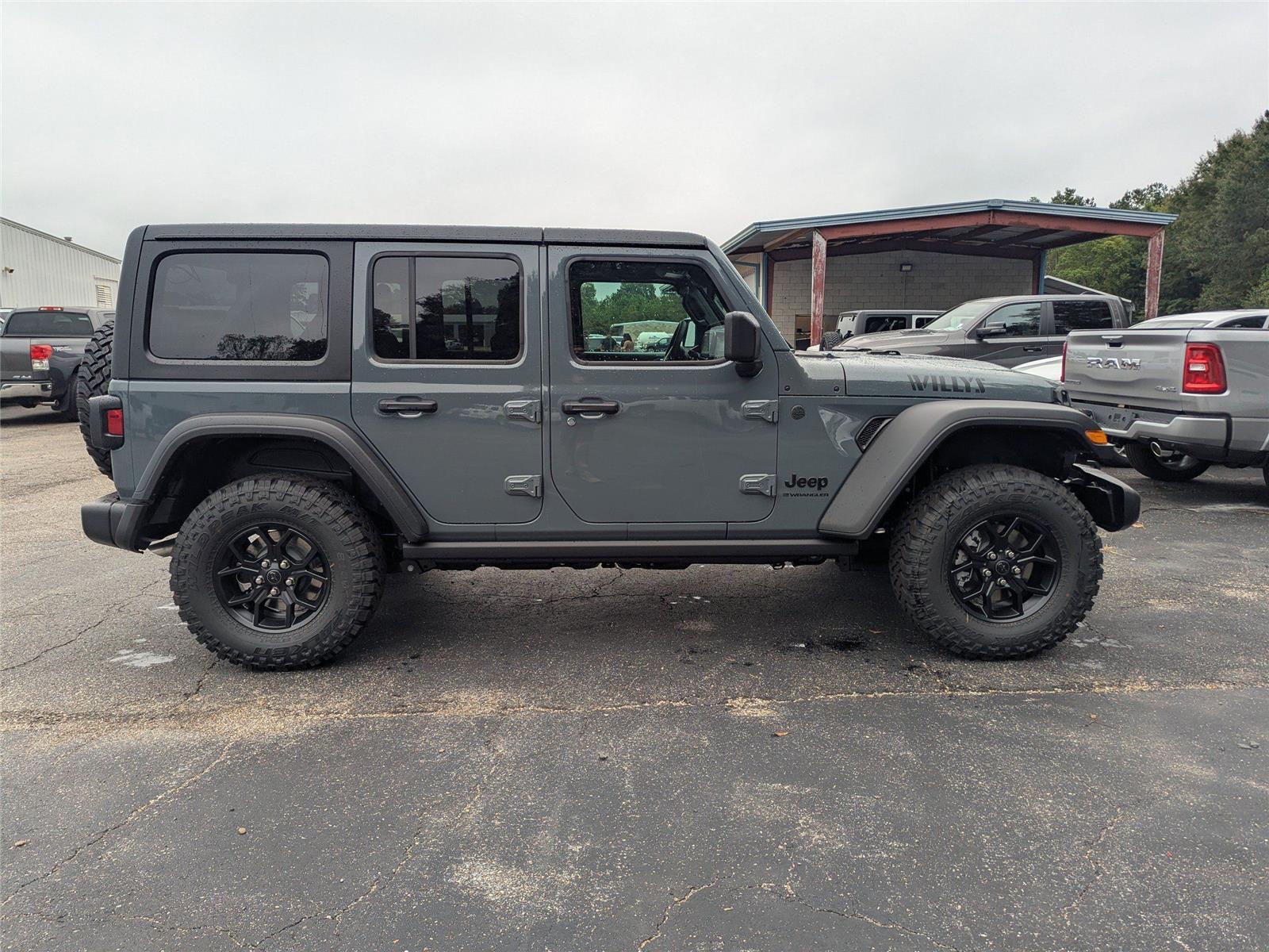 2025 Jeep Wrangler Willys photo 6