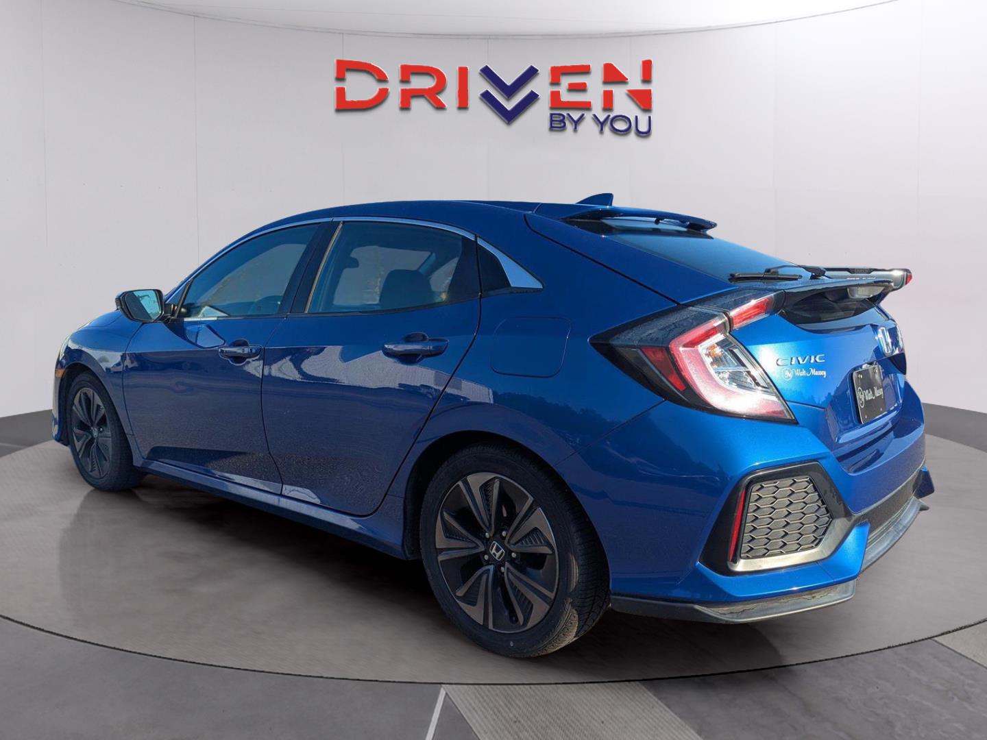 2017 Honda Civic Hatchback EX photo 3