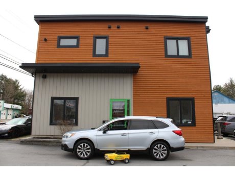 2017 Subaru Outback 2.5i Premier w/Tech Pkg 