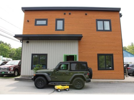 2022 Jeep Wrangler Sport 