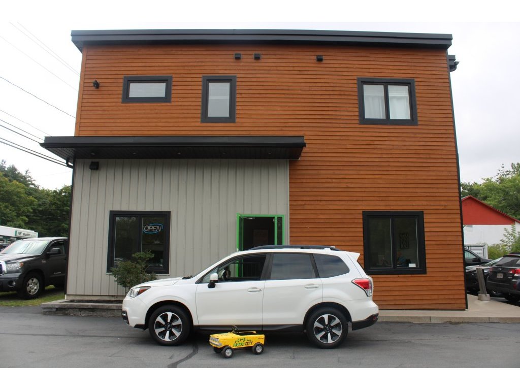 Crystal White Pearl 2017 Subaru Forester SUV / Crossover All-Wheel Drive Automatic
