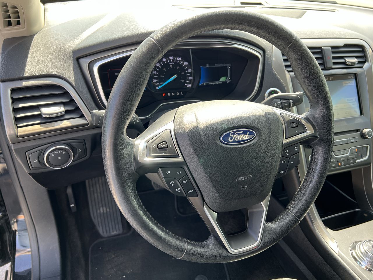 2018 Ford Fusion Energi SE - P20850 Mobile Image 13