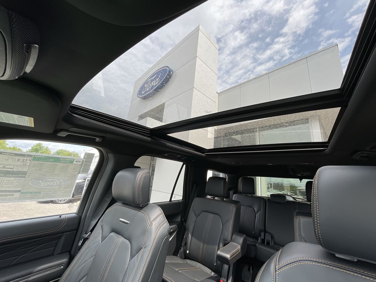 2023 Ford Expedition - 21159 Full Image 22