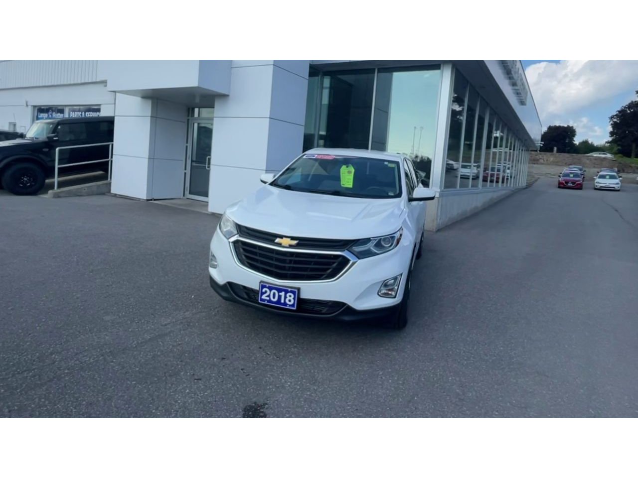 2018 Chevrolet Equinox LT - P21028 Mobile Image 3
