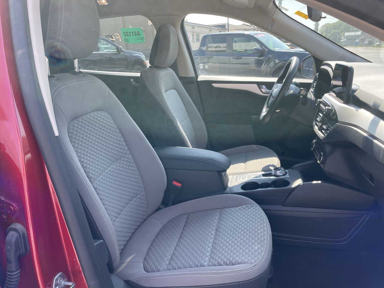 2020 Ford Escape - P21058 Full Image 23