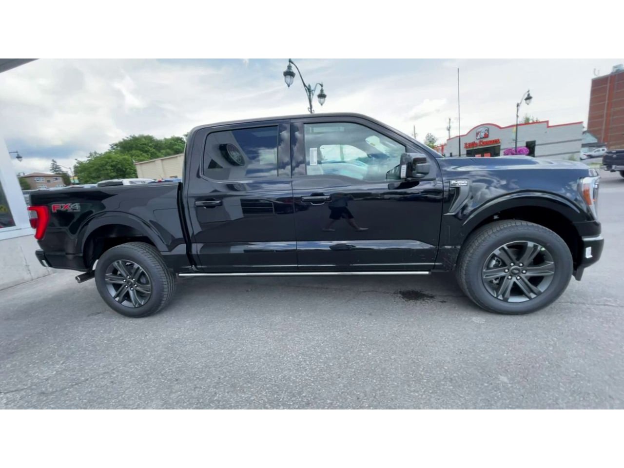 2023 Ford F-150 Lariat - 21172 Mobile Image 8