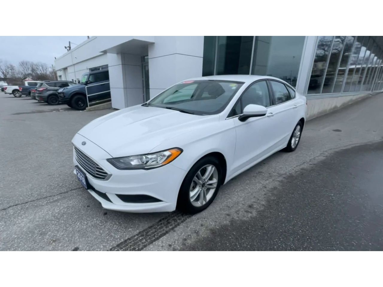 2018 Ford Fusion - P21087 Full Image 4